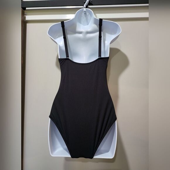 Sea Level Swim Cross Front One-Piece Swimsuit Slimming NWOT US Size 6 Black - Picture 4 of 6